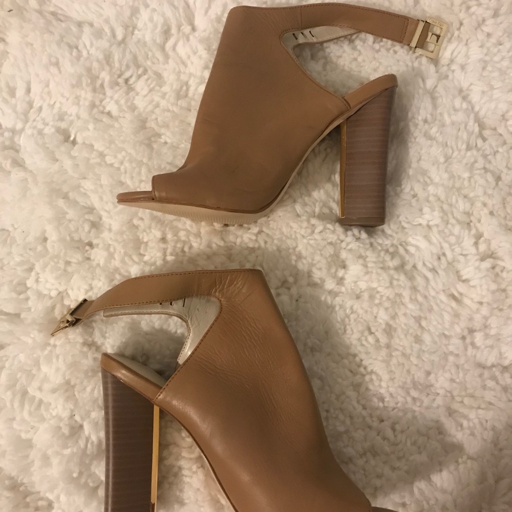CALVIN KLEIN HEELS